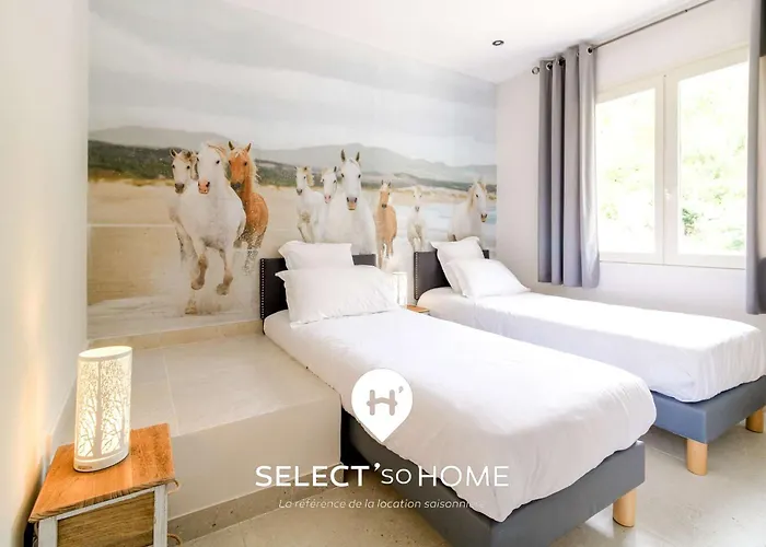 Villa Select'sohome - Avec Piscine, Et Babyfoot Pour 10 Personnes A Proximite De La D'aiguebelle ! - 5 Etoiles - Mandariniers Le Lavandou