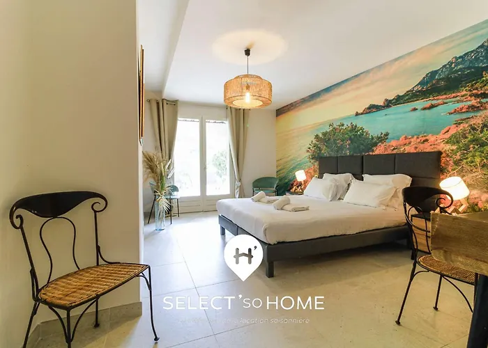 Villa Select'sohome - Avec Piscine, Et Babyfoot Pour 10 Personnes A Proximite De La D'aiguebelle ! - 5 Etoiles - Mandariniers *